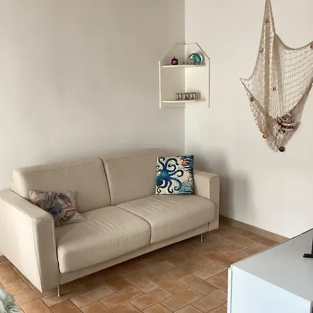 Casa Vittoria דירה פרוצ'ו